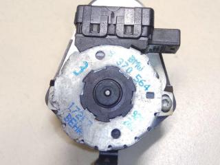 моторчик заслонки печки BMW 3 серия E46 2001, 2.0 л., дизель, МКПП, седан, 8370564