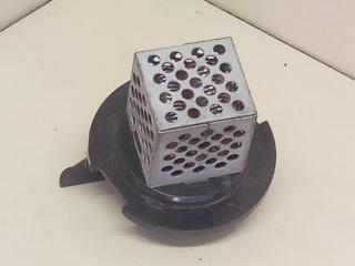 сопротивление печки Suzuki Alto 5 поколение 2003, 1.1 л., i, F10D, бензин, 4МКПП, белый, хетчбэк 5 дв., передний привод, 74140M79F00