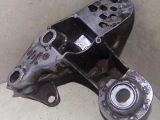 кронштейн двигателя Volkswagen Passat B5 1997, 1.8 л., AEB, бензин, МКПП, синий, универсал, передний привод, 4B0199351A