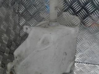 бачок омывателя Mazda 626 GE [рестайлинг] 1995, седан