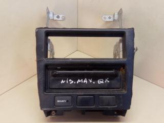 рамка под магнитолу Nissan Maxima A32 1996