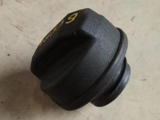 пробка топливного бака SEAT Toledo 1 поколение [рестайлинг] 1997, 1.9 л., AFN, дизель, МКПП, серебристый, хетчбэк 5 дв., передний привод, 191201551A