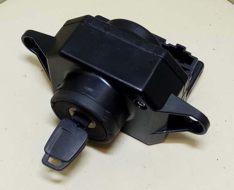 замок зажигания Audi Q7 4L 2007, 3.6 л., i, BHK, бензин, АКПП, белый, внедорожник 5 дв., полный привод, 4F0909131J - фото №1