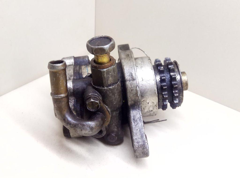 насос гидроусилителя руля Nissan X-Trail T30 2002, 2.2 л., TD, дизель, 21151180 - фото №1