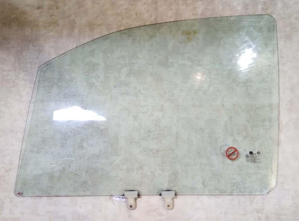 стекло двери передней левой Hyundai H-1 Starex 2001, 2.5 л., DT, D4BH, дизель, МКПП, белый, микроавтобус, задний привод, 824104A000 - фото №1