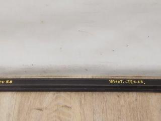 Уплотнитель стекла Nissan Almera N16 2001, 1.8 л., i, QG18DE, бензин, МКПП, серебристый, хетчбэк 5 дв., передний привод, 80821BM700, 808214M520