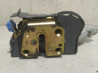 замок двери передней правой Nissan X-Trail T30 2004, 2.2 л., DCi, дизель