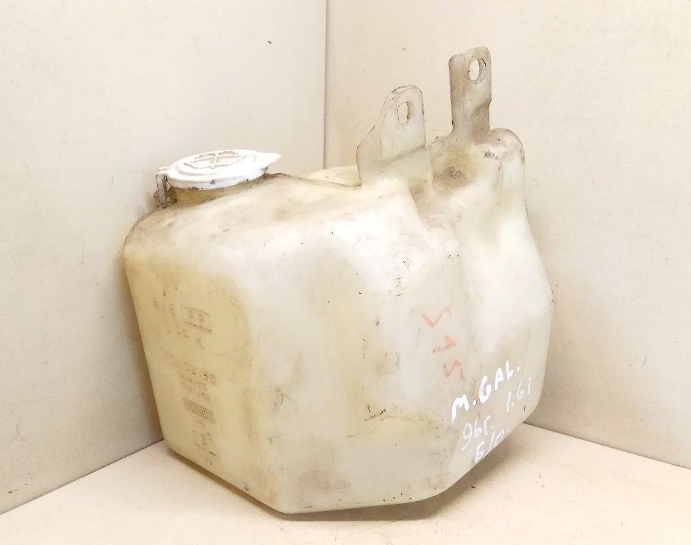 бачок омывателя Mitsubishi Galant 7 поколение 1996, 1.6 л., i, бензин - фото №1