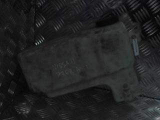 бачок омывателя Nissan Primera P10 1994