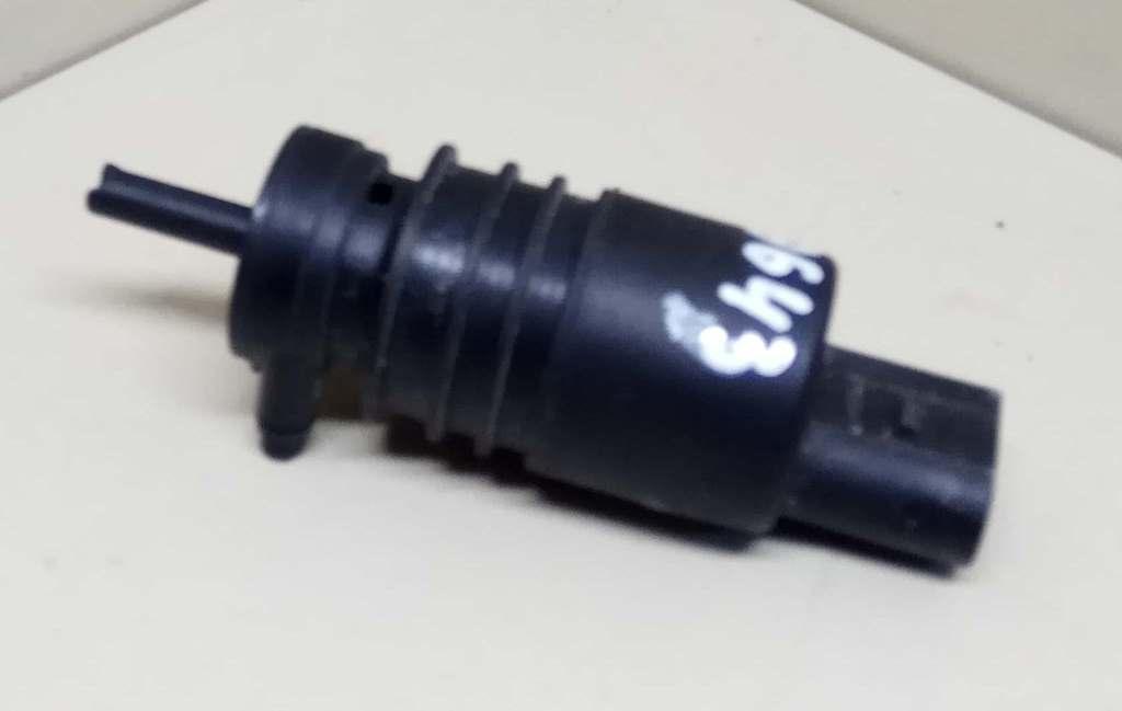 насос (моторчик) омывателя стекла Audi Q7 4L 2007, 3.6 л., i, BHK, бензин, АКПП, белый, внедорожник 5 дв., полный привод, 1T0955651A - фото №1