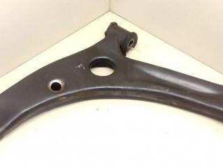 рычаг передний левый Mitsubishi Colt 6 поколение (Z20/Z30) 2006, 1.5 л., OM 639.939, дизель, МКПП, черный, хетчбэк 5 дв., передний привод, 4013A135