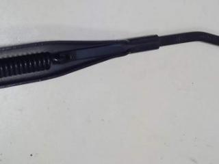 щеткодержатель (поводок стеклоочистителя, дворник) Mercedes-Benz A-Класс W168 V168.109 2001, 1.7 л., CDi, OM 668.942, дизель, 5МКПП, красный, хетчбэк 5 дв., передний привод, A1688201144