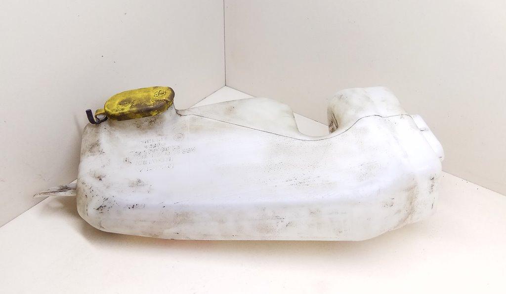 бачок омывателя Dacia Logan 1 поколение 2007, 1.5 л., DCi, дизель, МКПП, синий, седан, передний привод, 8200210002, 8200609549 - фото №1