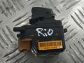 кнопка стеклоподъемника двери Kia Rio 2 поколение 2005, 1.5 л., дизель, 5МКПП, серебристый, хетчбэк 5 дв., передний привод, 93571-1G010 - фото №2
