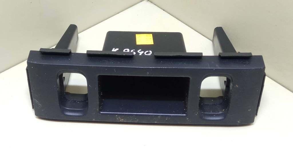 пластик Honda Pilot 1 поколение 2004, 3.5 л., i, бензин, АКПП, бежевый, внедорожник 5 дв. - фото №1