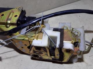 замок двери передней правой Mazda 323F BA 1996, 1.5 л., i, Z5-DE, бензин, МКПП, зеленый, хетчбэк 5 дв., передний привод, BC1G-58-310D