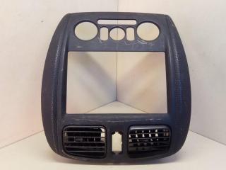 рамка под магнитолу Mazda 323F BJ 1999, 1.5 л., i, ZL05, бензин, МКПП, красный, хетчбэк 5 дв., передний привод