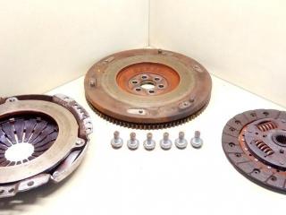 комплект сцепления Toyota Yaris P1 1999, 1.3 л., i, 2NZ-FE, бензин, МКПП, зелёный, хетчбэк 5 дв., передний привод, 3Q52020