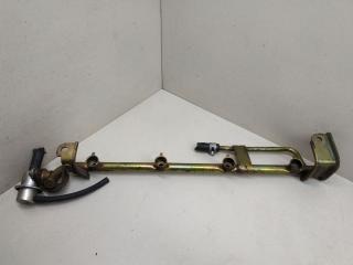 топливная рампа Nissan Primera P10 1997, 2.0 л., i, бензин