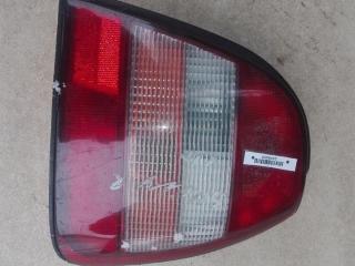 фонарь задний правый Nissan Sunny Y10 1995, хетчбэк 5 дв.