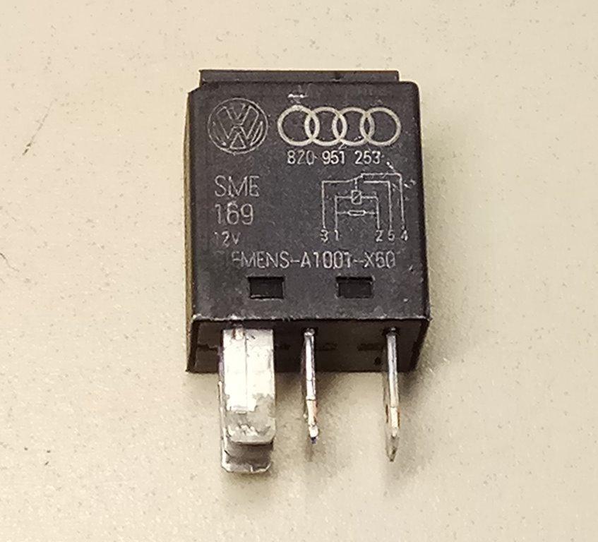 реле (прочие) Audi Q7 4L 2006, 8Z0951253 - фото №1