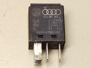 реле (прочие) Audi Q7 4L 2006, 8Z0951253
