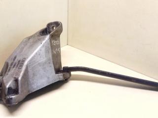 кронштейн двигателя Volkswagen Passat B5 2000, 8D0199307L