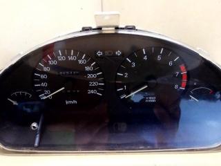 щиток приборов (приборная панель) Mitsubishi Carisma 1 поколение [рестайлинг] 2000, бензин, MR114265