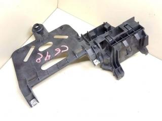 кронштейн (крепление) Audi A6 4F/C6 2005, 3.2 л., i, BKH, бензин, АКПП, серебристый, седан, передний привод, 4F1907324A