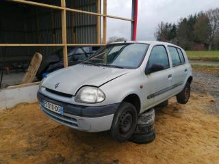 Renault Clio 2 поколение