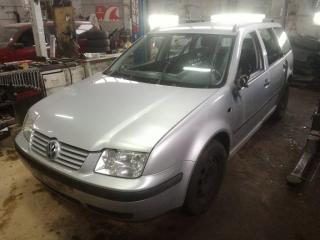 Volkswagen Bora 1 поколение
