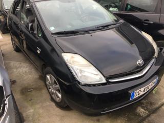 Toyota Prius 2 поколение