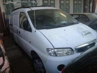 Hyundai H-1 Starex
