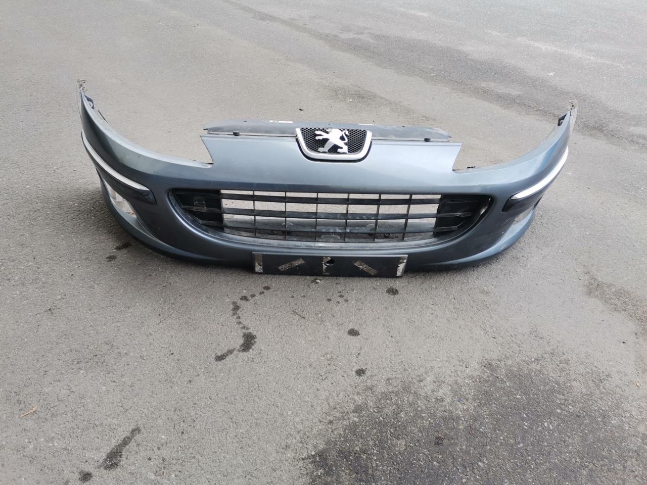 бампер передний Peugeot 407 1 поколение 2005, 2.0 л., дизель, универсал, передний привод, правый руль - фото №1