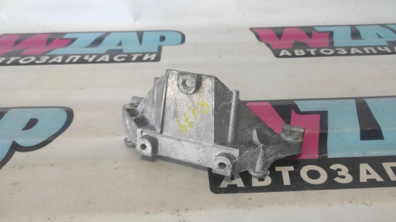 кронштейн (крепление) BMW X5 F15 2016, 4.4 л., бензин, 5171-7187238 - фото №1