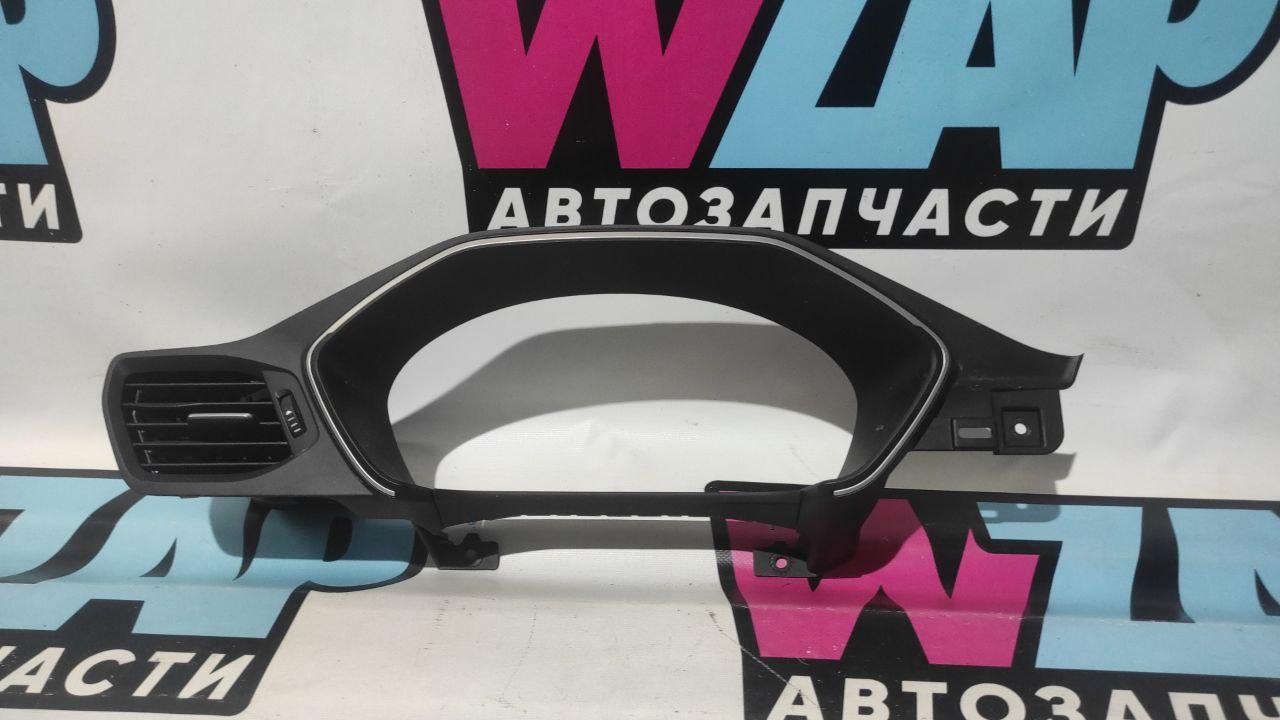 рамка панели приборов Ford Escape 4 поколение CX482 2020, 1.5 л., бензин, АКПП, внедорожник 5 дв., передний привод, LJ6B-S044D070 - фото №1