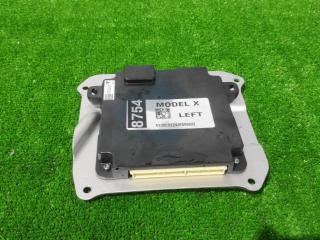 модуль управления двери Tesla Model X 1 поколение 2018, электро, хетчбэк 5 дв., 1037222-00-E