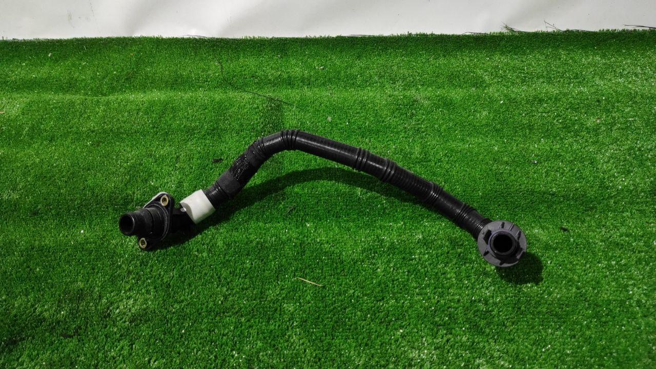 патрубок радиатора Tesla Model 3 1 поколение 2018, 1095766-00-E - фото №1