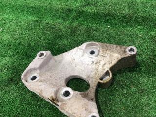 кронштейн компрессора кондиционера Ford Mustang 6 поколение S550 [рестайлинг] 2019, 2.3 л., бензин, АКПП, красный, кабриолет, задний привод, FR3E19D624CA