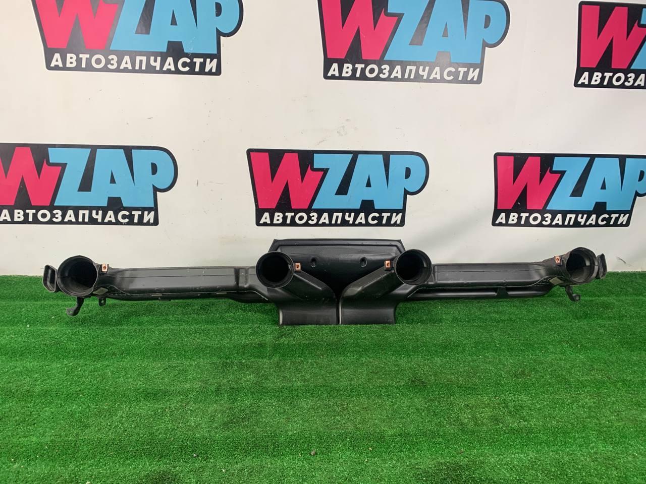 воздуховод печки Jeep Wrangler 4 поколение 2020, 2.0 л., бензин, АКПП, внедорожник 5 дв., полный привод - фото №1