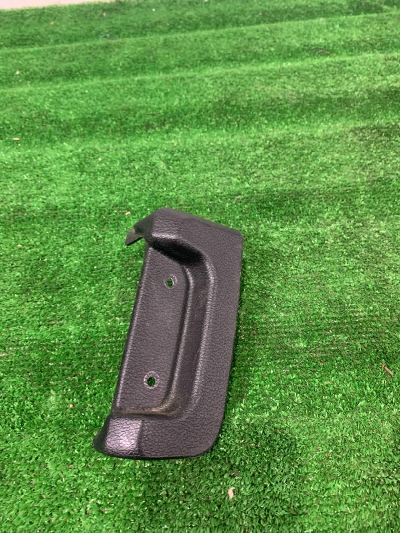 пластик Jeep Wrangler 4 поколение 2020, 2.0 л., бензин, АКПП, внедорожник 5 дв., полный привод, 6MM76TX7AB - фото №1