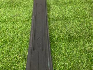 накладка на порог внутренняя Ford Mustang 6 поколение S550 2016, 5.0 л., бензин, МКПП, серый, купе, задний привод, FR3B-6313222-AEW