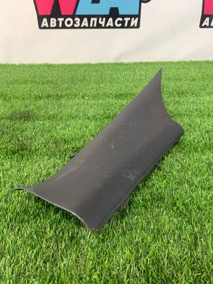 обшивка стойки Ford Mustang 6 поколение S550 2016, 5.0 л., бензин, МКПП, серый, купе, задний привод, FR3B-6331010-AEW - фото №1