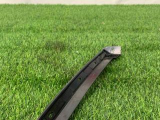 молдинг (накладка кузовная) Ford Mustang 6 поколение S550 2016, 5.0 л., бензин, МКПП, серый, купе, задний привод, FR3B-6302564