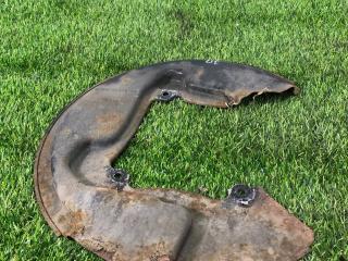 защитный кожух тормозного механизма Ford Mustang 6 поколение S550 2016, 5.0 л., бензин, МКПП, серый, купе, задний привод, FR3C-2K316-AB