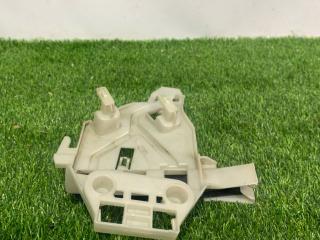 направляющая стекла Alfa Romeo Giulia 2 поколение 2018, 2.2 л., дизель, АКПП, C57667-102