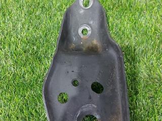 Кронштейн балки Ford Mustang 6 поколение S550 [рестайлинг] 2019, 2.3 л., бензин, АКПП, купе, FR3C-5084