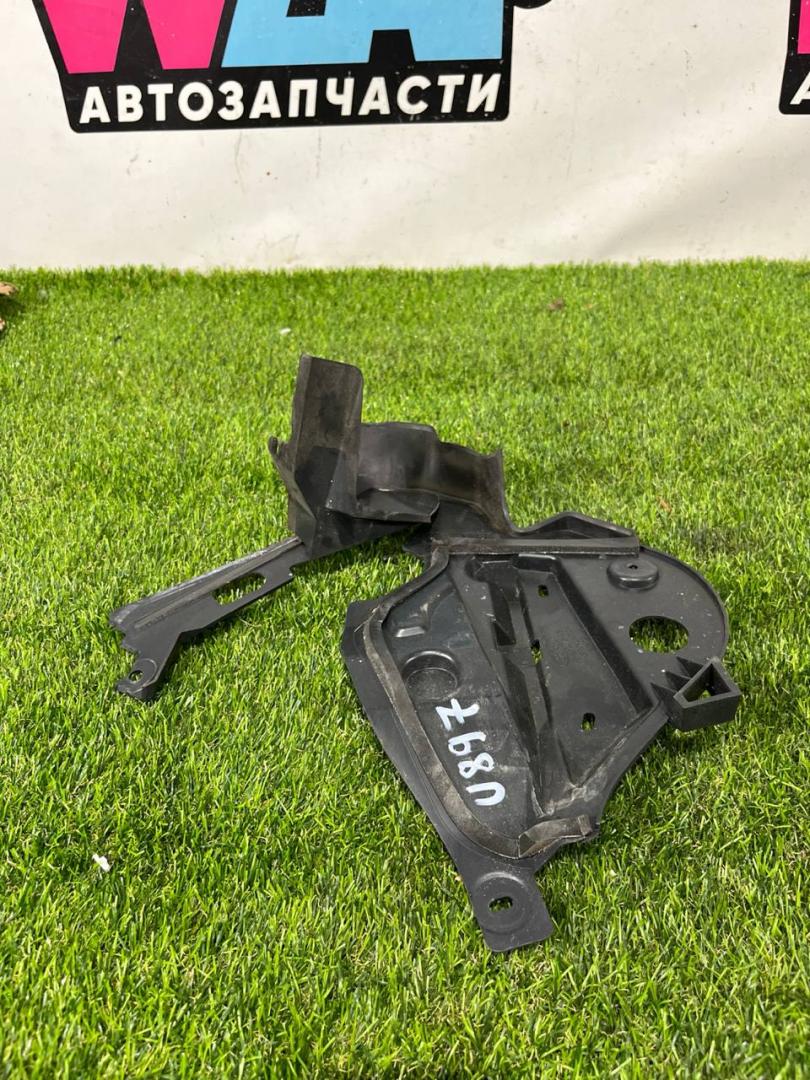 пластик Ford Escape 4 поколение CX482 2021, 1.5 л., бензин, АКПП, внедорожник 5 дв., полный привод, LJ6B-S02476-BB - фото №1