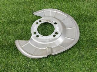 защитный кожух тормозного механизма Ford Escape 4 поколение CX482 2021, 1.5 л., бензин, АКПП, внедорожник 5 дв., полный привод