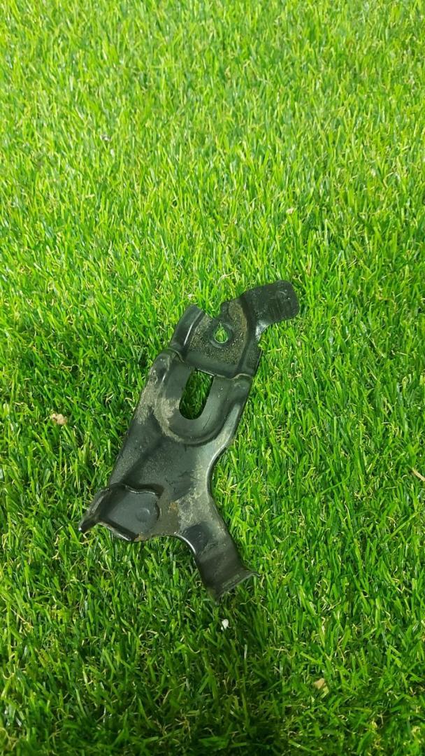 кронштейн (крепление) Honda HR-V 3 поколение RZ 2023 - фото №1